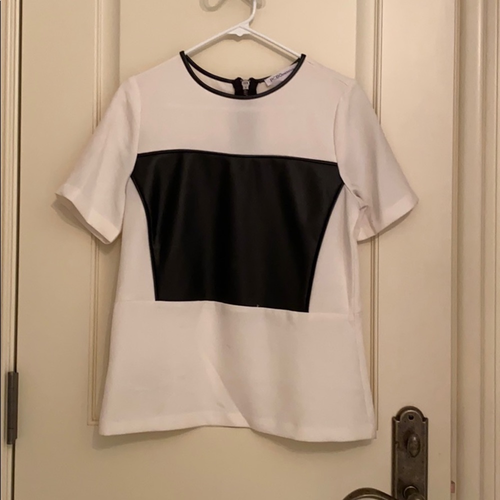 BCBG top